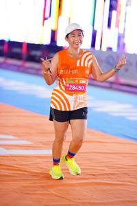 BIB: 211, 28450
                            <button type="button" onclick="openModal(22982349)" class="btn btn-primary btn-sm float-right btn-popup" data-toggle="modal" data-target=".modal-high-quality">
                        <i class="fas fa-shopping-cart"></i> Add to Cart
                    </button>
                                            <button type="button" onclick="isThisMe(22982349, true)" class="btn btn-success btn-sm float-right btn-popup btn-isme hidden" data-toggle="tooltip" data-placement="bottom" title="นี่คือรูปของคุณใช่ไหม คลิกที่นี่เพื่อเอาเข้าอัลบั้ม">
                        <i class="fas fa-plus"></i> Add to album
                    </button>
                    <button type="button" onclick="isThisMe(22982349, false)" class="btn btn-warning btn-sm float-right btn-popup btn-isnotme hidden">
                        <i class="fas fa-ban"></i> Remove from album
                    </button>